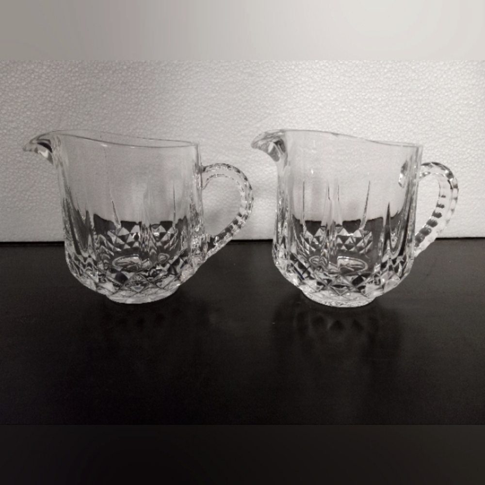 Cristal D’Arques Longchamp Creamer pair.